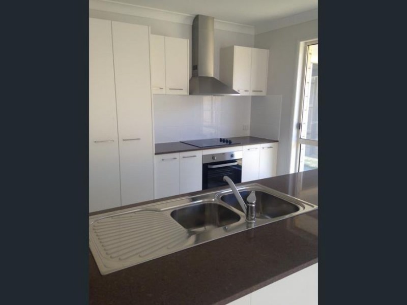 6 Culgoa Drive, Plainland QLD 4341