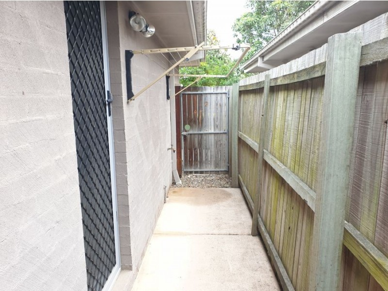 52 Creekside Drive, Springfield Lakes QLD 4300