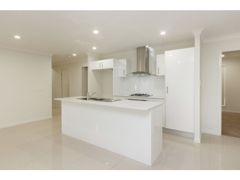 3 Greenstone Street, Yarrabilba QLD 4207