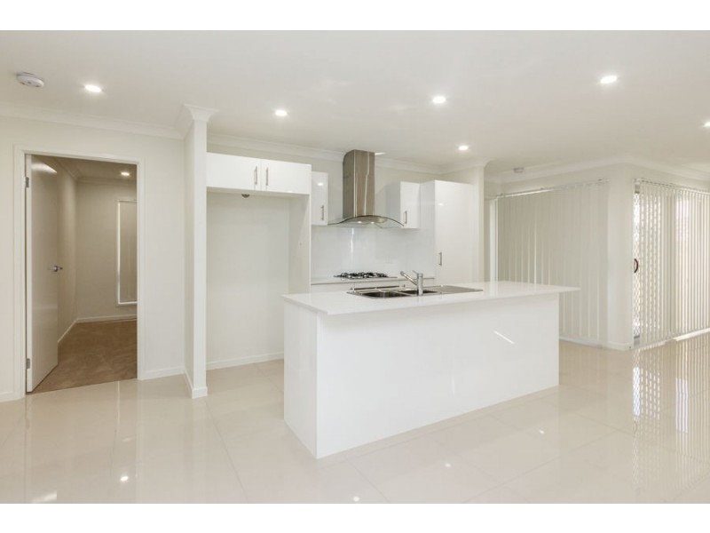 3 Greenstone Street, Yarrabilba QLD 4207