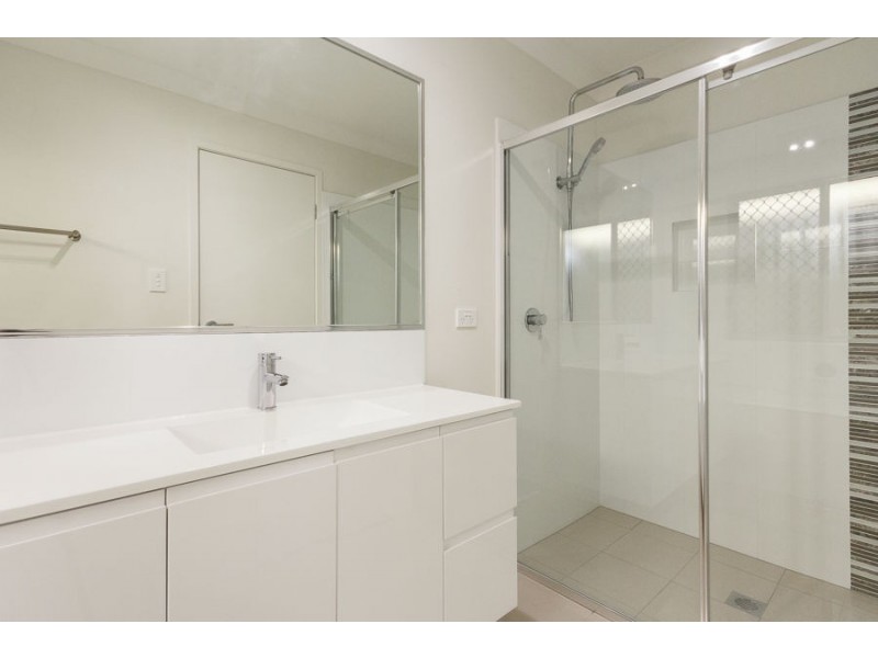 3 Greenstone Street, Yarrabilba QLD 4207