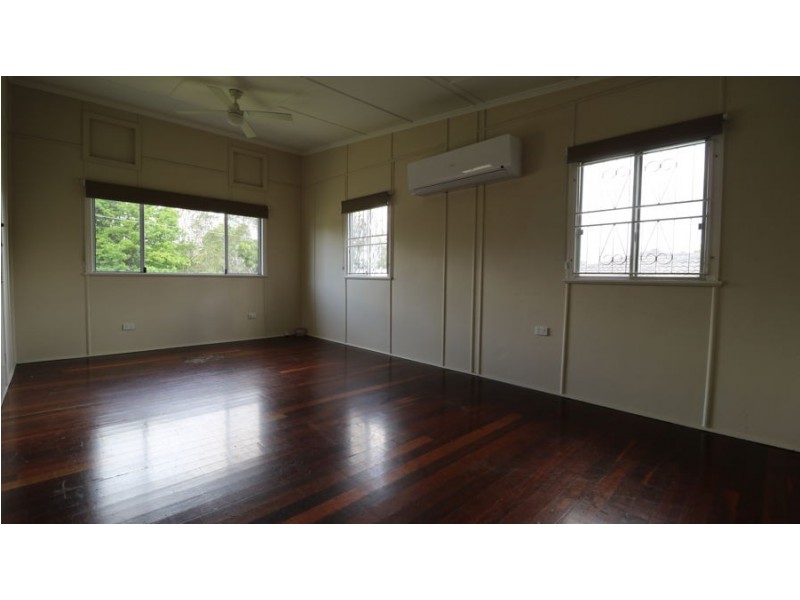 31 Ipswich Street, Riverview QLD 4303