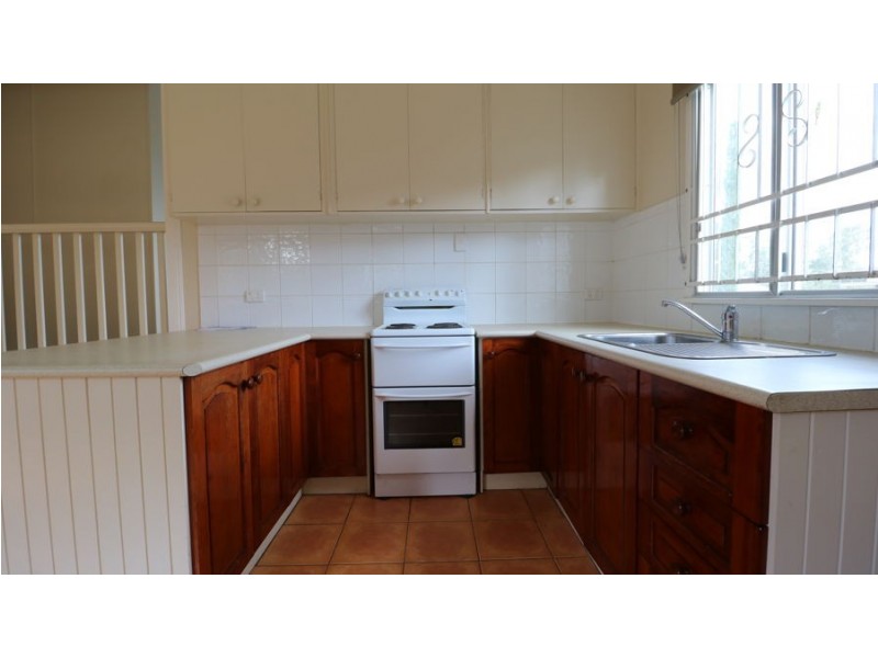 31 Ipswich Street, Riverview QLD 4303