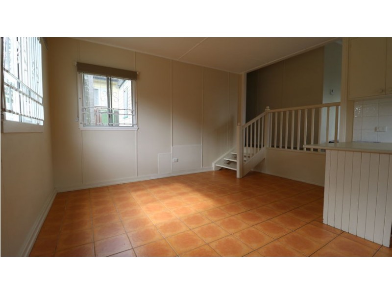 31 Ipswich Street, Riverview QLD 4303