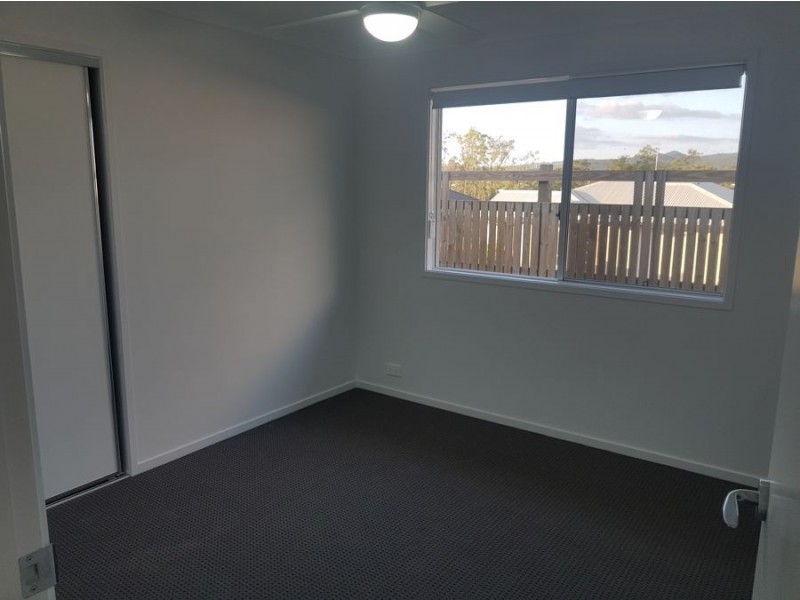 15 Daydream Crescent, Springfield Lakes QLD 4300