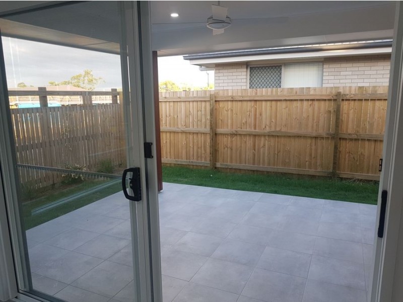 15 Daydream Crescent, Springfield Lakes QLD 4300