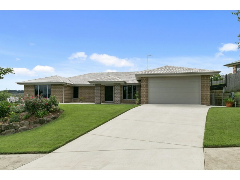 33 Perrys Crescent, Rosewood QLD 4340