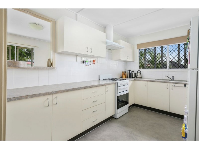 4 Coverack Street, Leichhardt QLD 4305