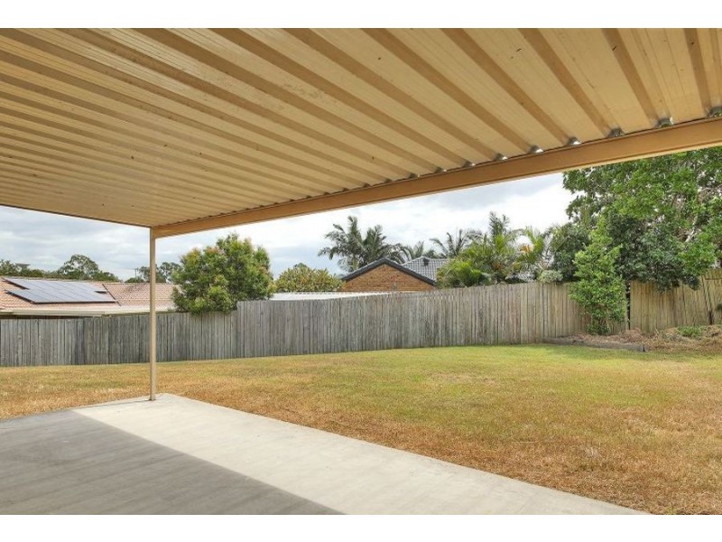 5 Zenith Court, Regents Park QLD 4118