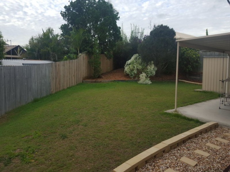 5 Zenith Court, Regents Park QLD 4118