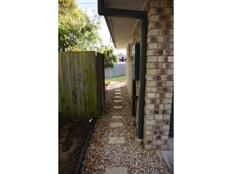 5 Zenith Court, Regents Park QLD 4118