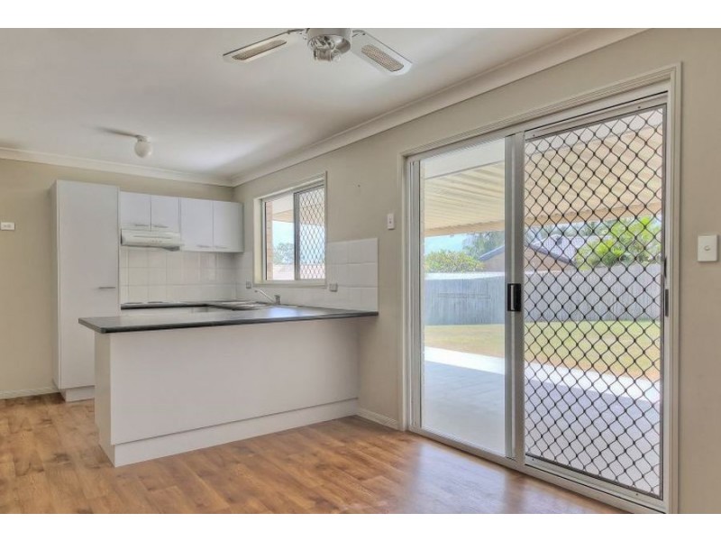 5 Zenith Court, Regents Park QLD 4118