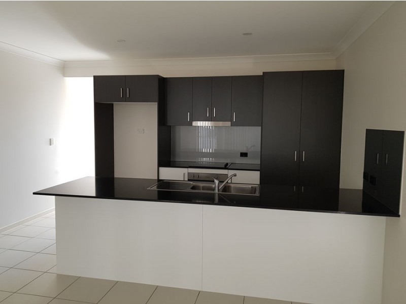 26 Opossum Circuit, Springfield Lakes QLD 4300