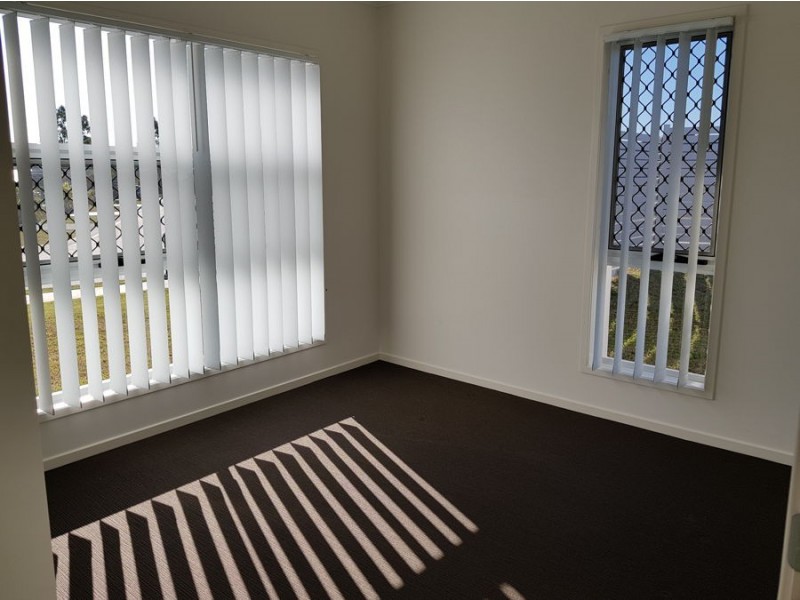 26 Opossum Circuit, Springfield Lakes QLD 4300