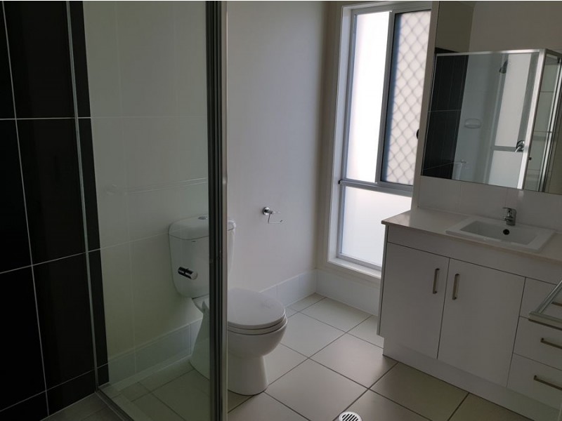 26 Opossum Circuit, Springfield Lakes QLD 4300