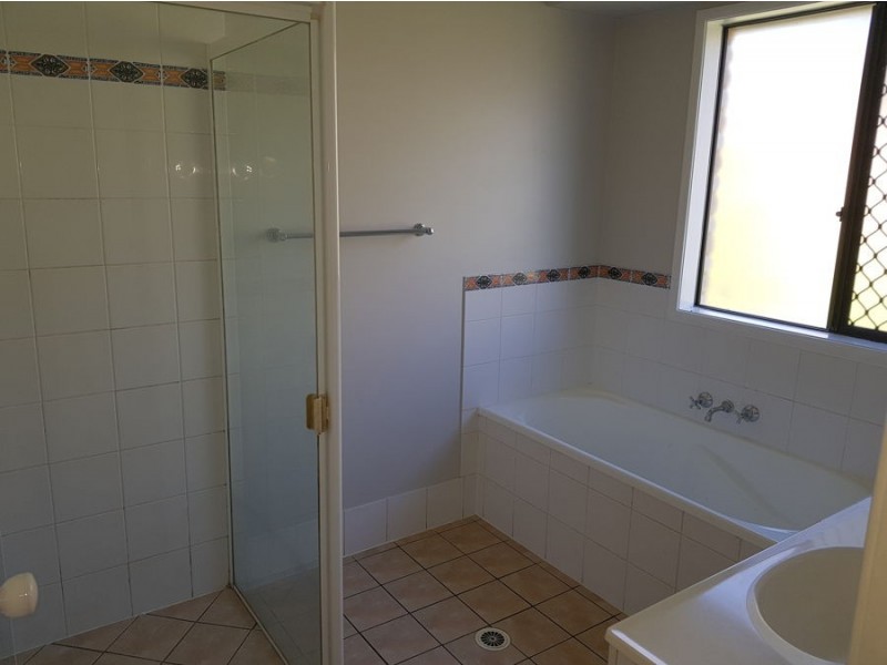 15 Buckland Court, Collingwood Park QLD 4301