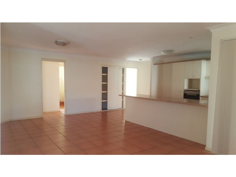 43 Karamea St, Springfield QLD 4300