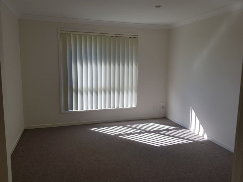 13 Cardena Drive, Augustine Heights QLD 4300