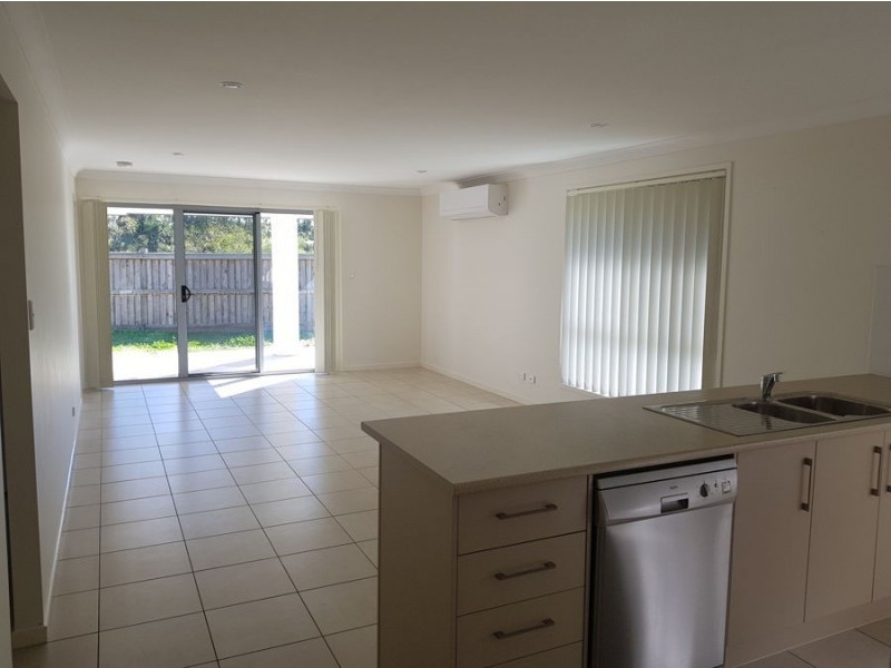 13 Cardena Drive, Augustine Heights QLD 4300