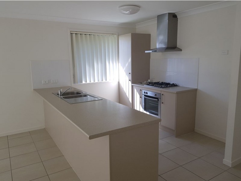 13 Cardena Drive, Augustine Heights QLD 4300