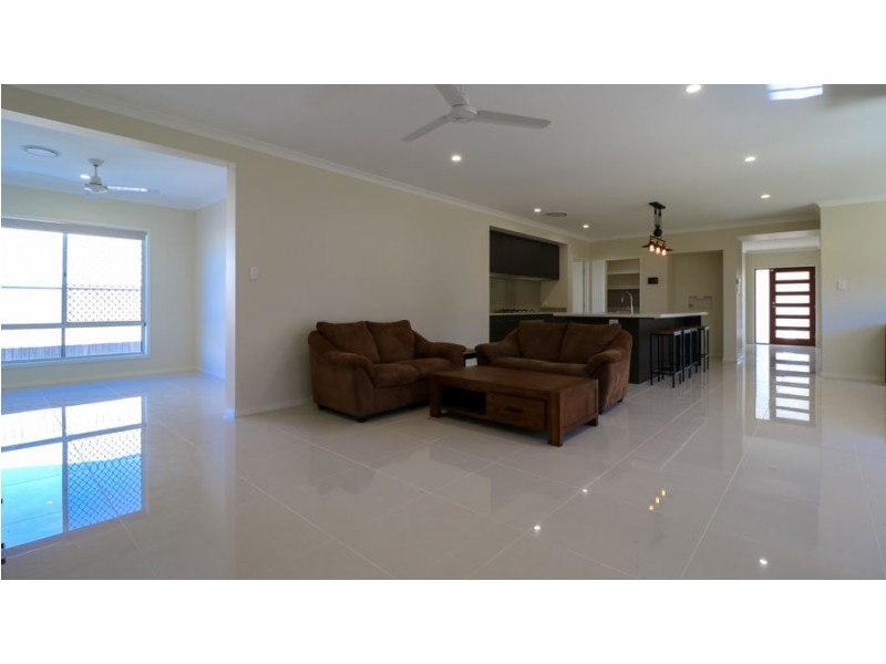38 Opossum Circuit, Springfield Lakes QLD 4300