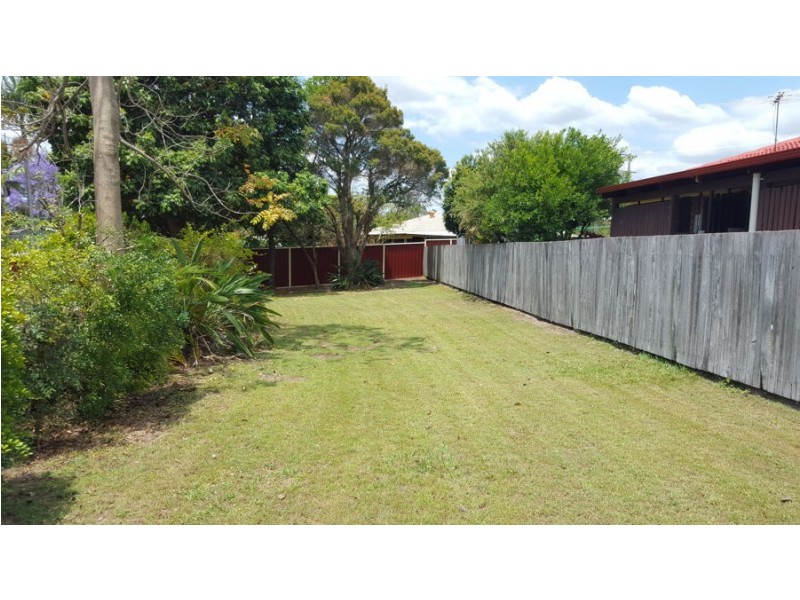 4 Volant Street, Regents Park QLD 4118
