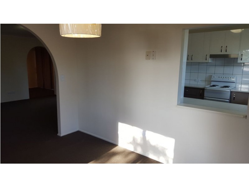 4 Volant Street, Regents Park QLD 4118