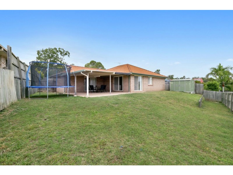 6 Pamela Street, Camira QLD 4300