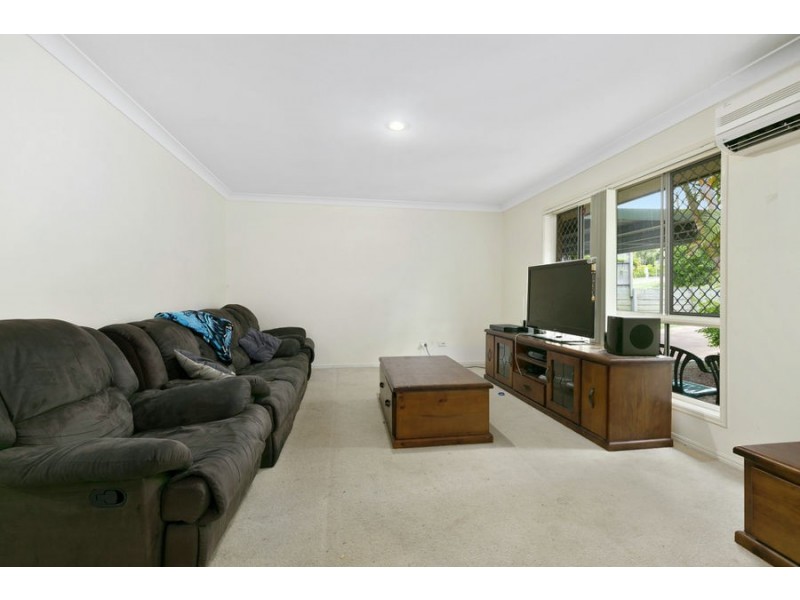 6 Pamela Street, Camira QLD 4300