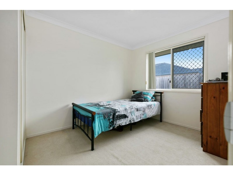 6 Pamela Street, Camira QLD 4300