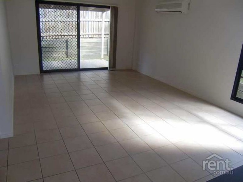 63 Creekside Drive, Springfield Lakes QLD 4300