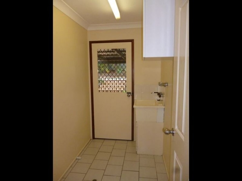 48 CALOOLA DRIVE, Springwood QLD 4127