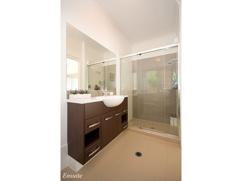 143 Jubilee Avenue, Forest Lake QLD 4078