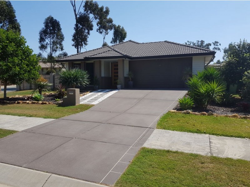 89 Cardena Drive, Augustine Heights QLD 4300