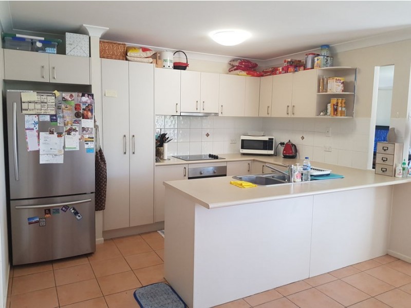 92 Jacaranda Drive, Yamanto QLD 4305