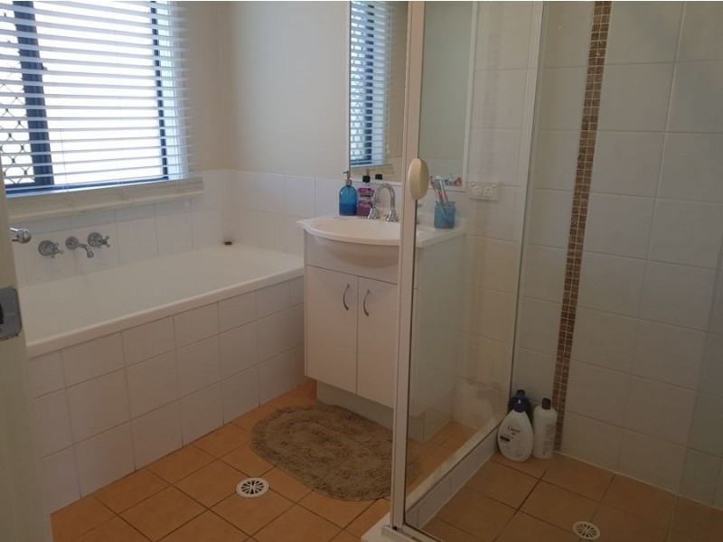 92 Jacaranda Drive, Yamanto QLD 4305