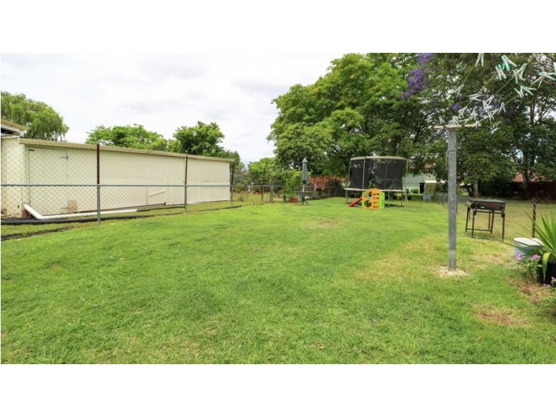 52 Old Toowoomba Road, One Mile QLD 4305