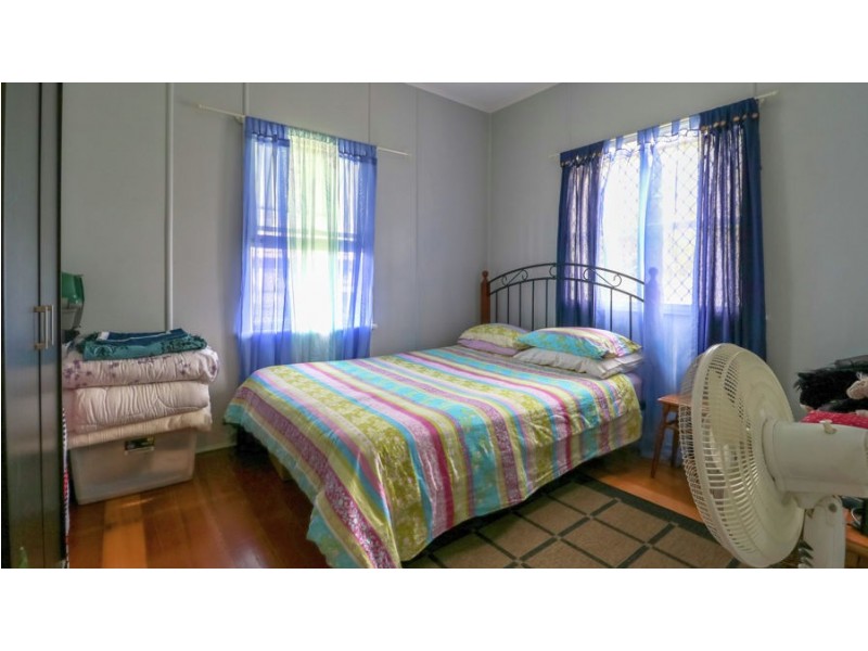 52 Old Toowoomba Road, One Mile QLD 4305