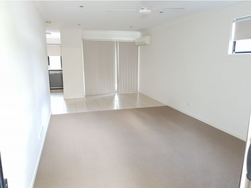 6/8 Macquarie Street, Booval QLD 4304