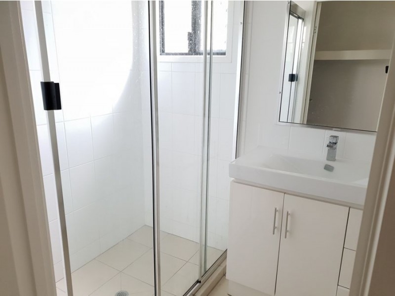 6/8 Macquarie Street, Booval QLD 4304