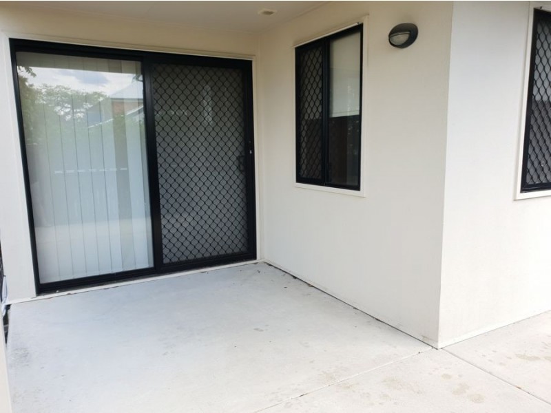 6/8 Macquarie Street, Booval QLD 4304