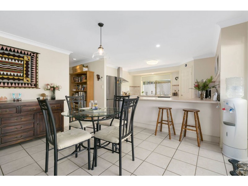 17 BANKSWOOD COURT, Camira QLD 4300