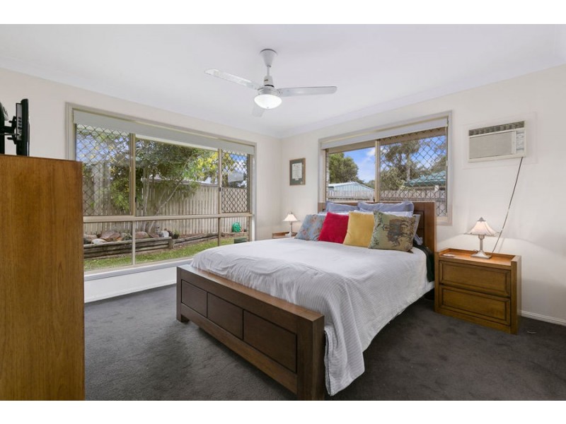 17 BANKSWOOD COURT, Camira QLD 4300