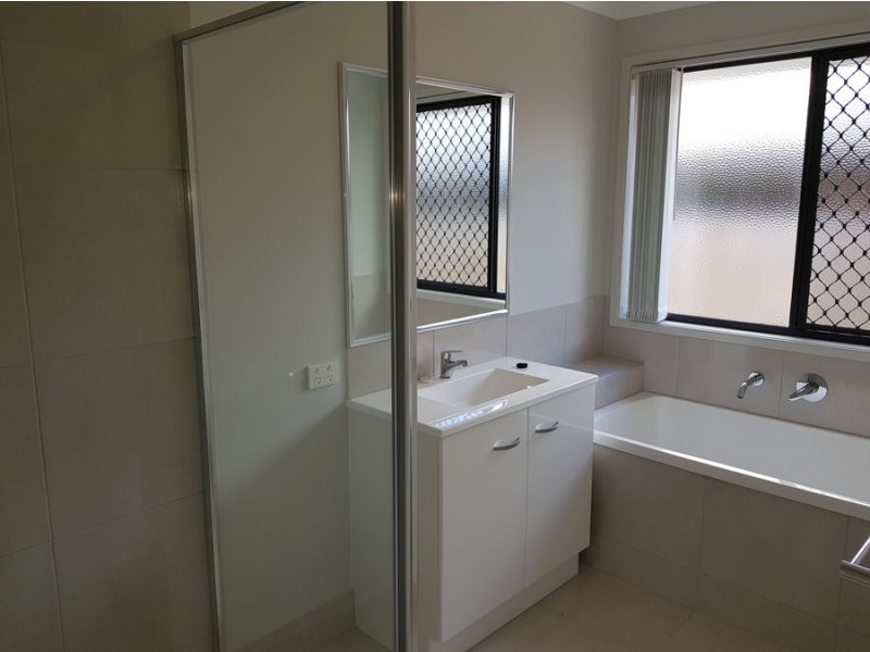10 Culgoa Drive, Plainland QLD 4341
