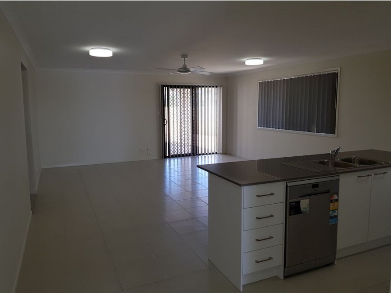 9 Clarence Place, Plainland QLD 4341