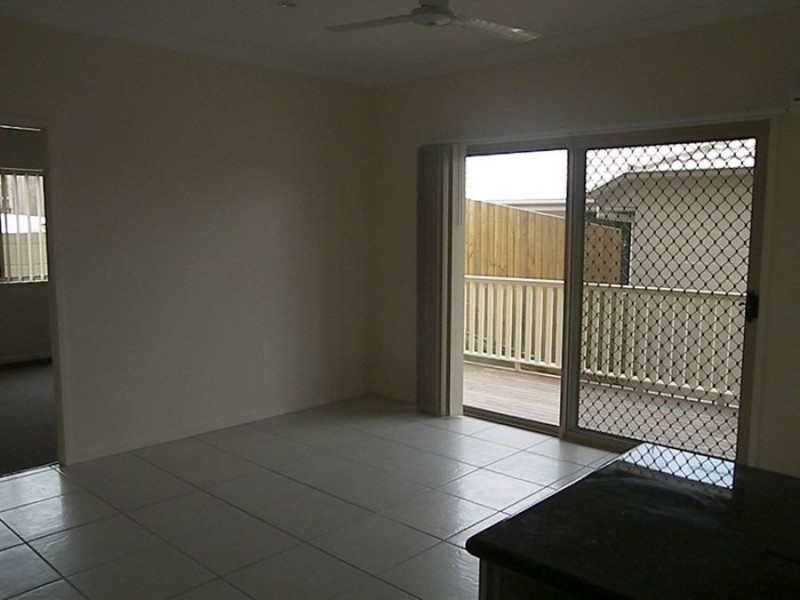 10 Park Edge Drive, Springfield Lakes QLD 4300