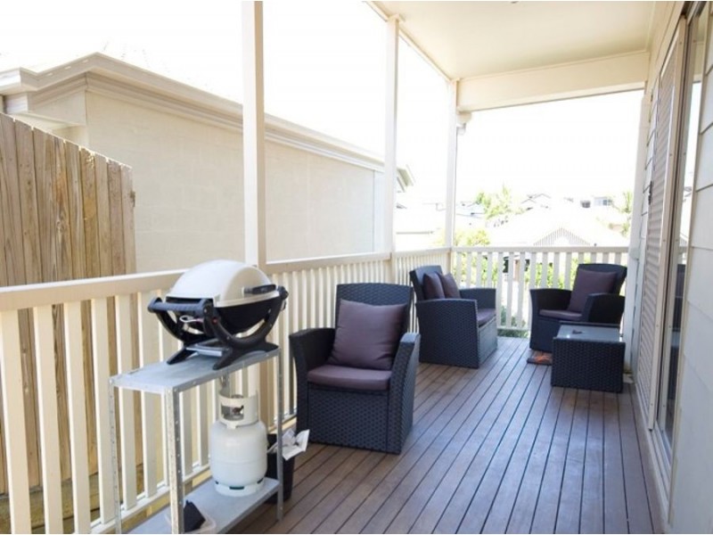 10 Park Edge Drive, Springfield Lakes QLD 4300