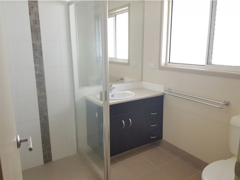 64 Carnarvon Avenue, Springfield Lakes QLD 4300