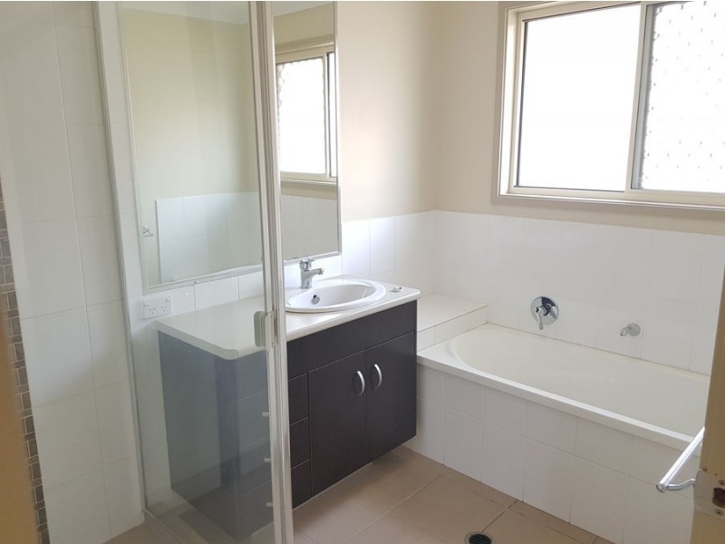 64 Carnarvon Avenue, Springfield Lakes QLD 4300