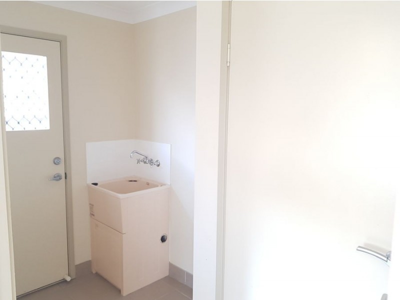 64 Carnarvon Avenue, Springfield Lakes QLD 4300